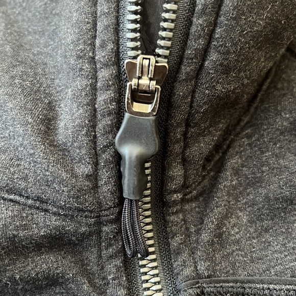 Lululemon Blissed Out Black Jacket Size 2 - Picture 15 of 16